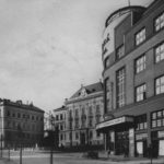 1937