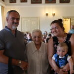 Paní Burkotová s vnukem, pravnučkou a prapravnukem