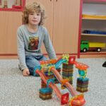 Stavba se stavebnicí od Ježíška