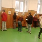 Média (2) 1