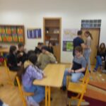 Média (16)