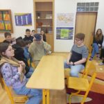 Média (18)